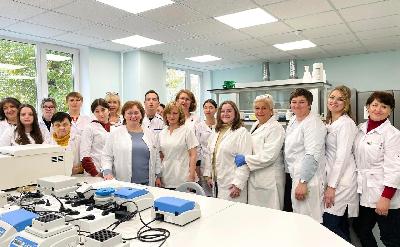 У Києві новонароджених дітей перевірятимуть на 21 рідкісне захворювання